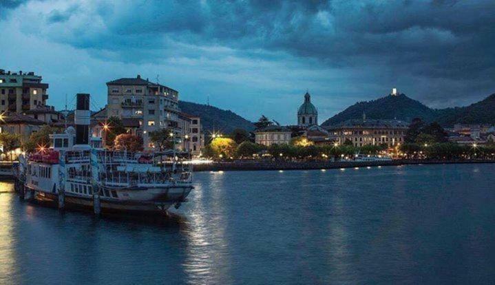 Antica Corte, Bilocale Nel Centro Storico Di Como Appartement Buitenkant foto